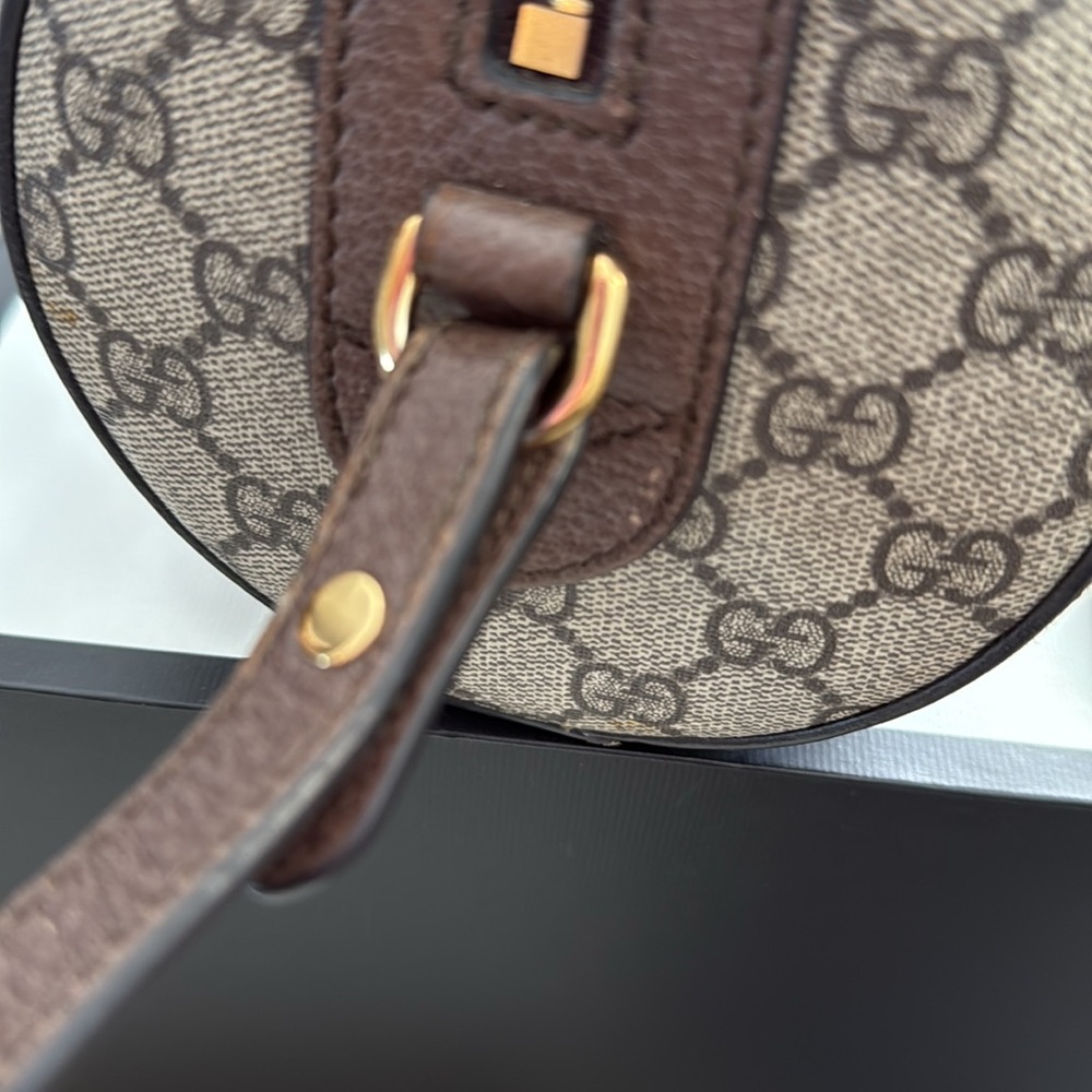 Gucci Brown Monogram Handbag - Picture 6 of 10